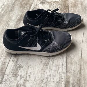 Women’s Nike Flex Adapt Shoes